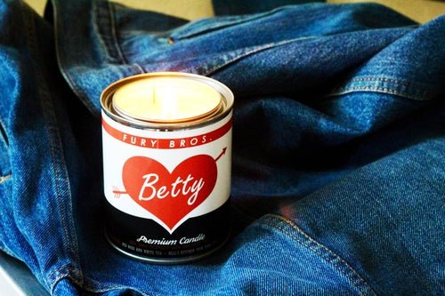 Betty Premium Candle 12.5oz - Adrasse Cosmetics